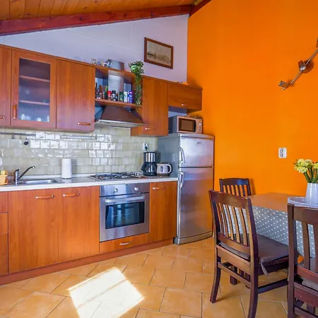 Dora Appartement Betina (Sibenik-Knin)